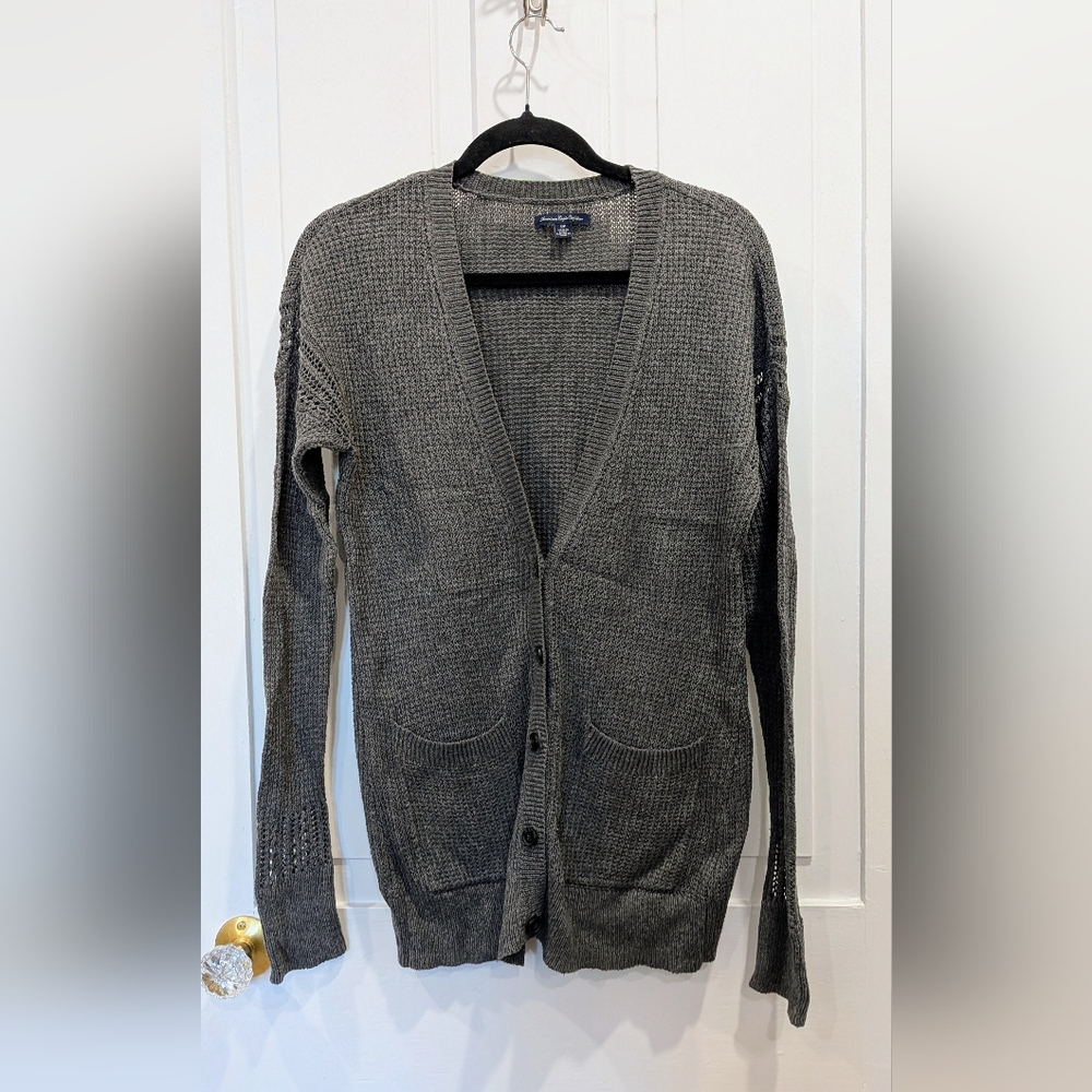 American Eagle Cozy Gray Knit Cardigan Sweater | Small